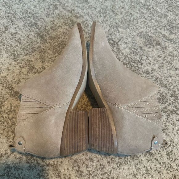 Marc Fisher Women’s Suede Ankle Booties 9.5 - Picture 8 of 8